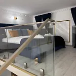 Gold * Βουκουρέστι