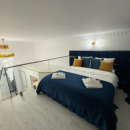 Gold * 布加勒斯特