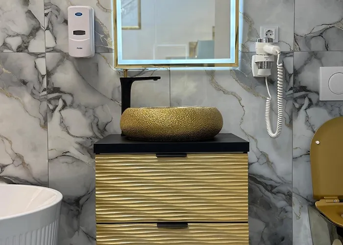 Gold דירה