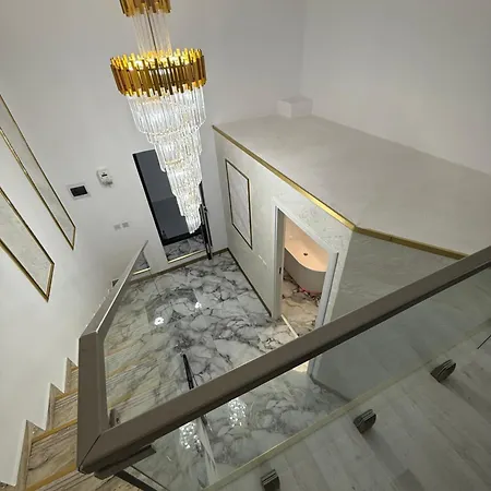 Gold Apartment Bucharest